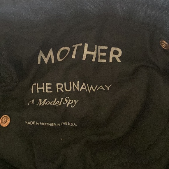 Mother jeans low rise, slight flare.  Great condition. - Picture 4 of 5